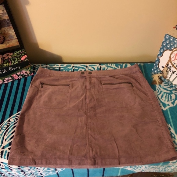 🌟B2G1🌟 Mossimo Supply Co Corduroy Mini Skirt - Picture 3 of 8